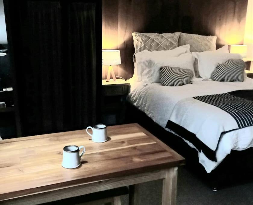 The Old Barn Annexe, Cosy Stay, Close Drive To City, Beach, South Downs & Goodwood Чичестер Экстерьер фото
